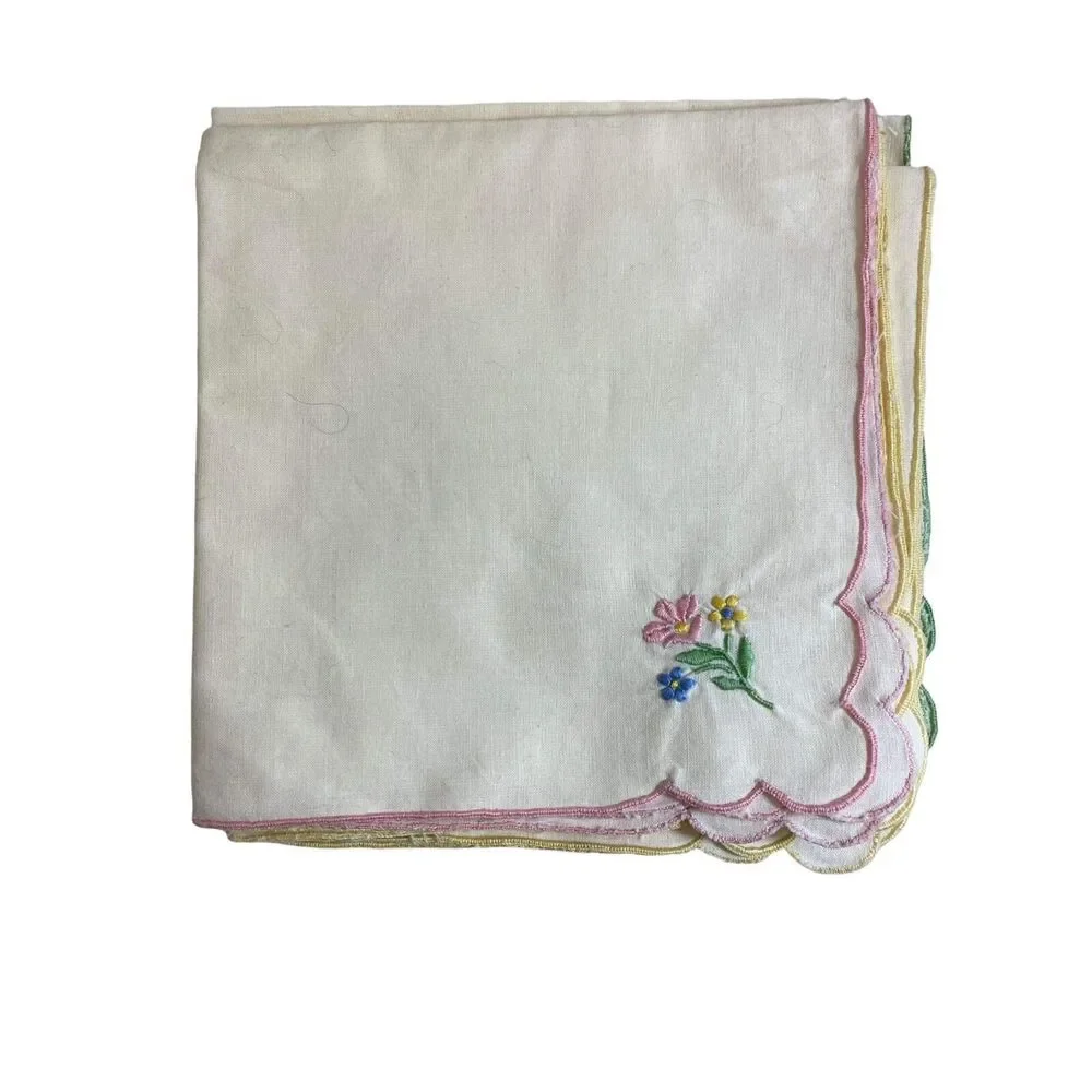 #4563 VTG Emboidered dinner napkins 14x14